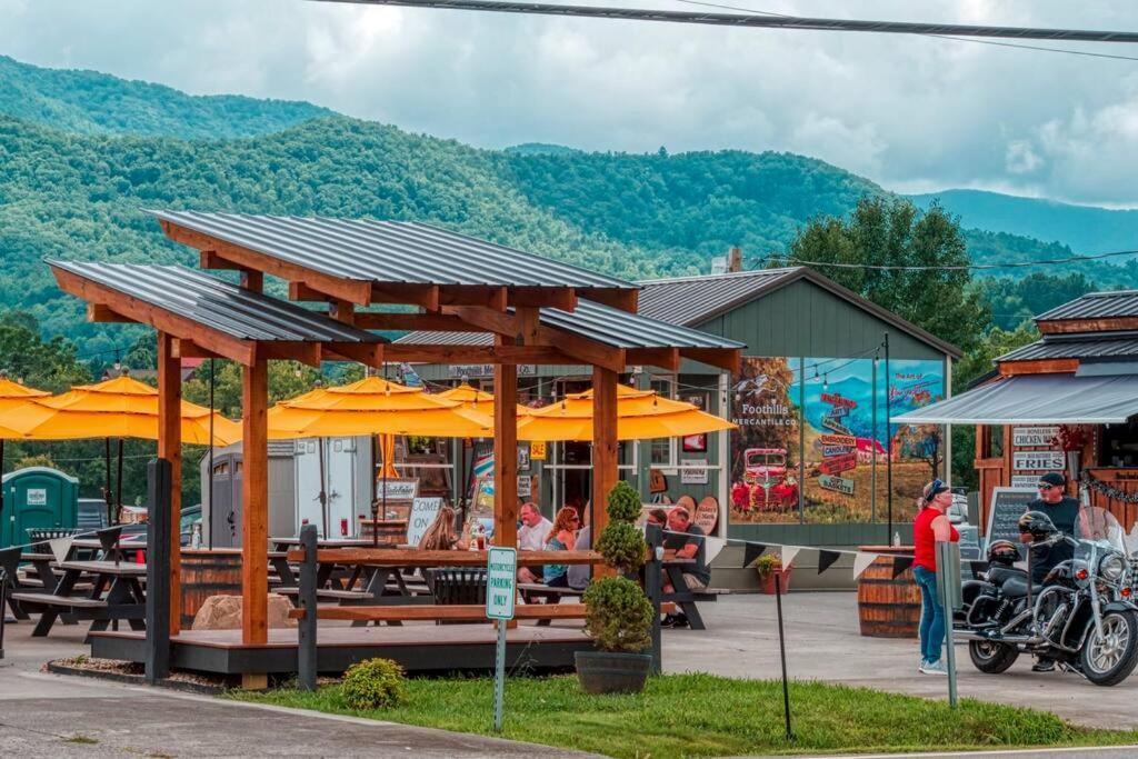 The Moondance Cabin By Lightfoot Stays Vacation Rentals Sevierville Εξωτερικό φωτογραφία
