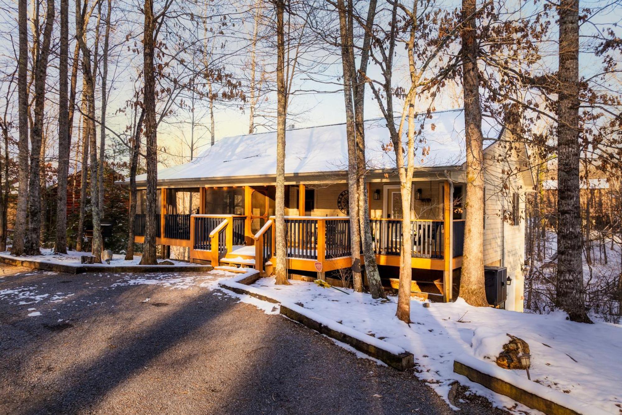The Moondance Cabin By Lightfoot Stays Vacation Rentals Sevierville Εξωτερικό φωτογραφία